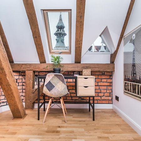 Przytulny Apartament Z Wieza 格利维采 外观 照片